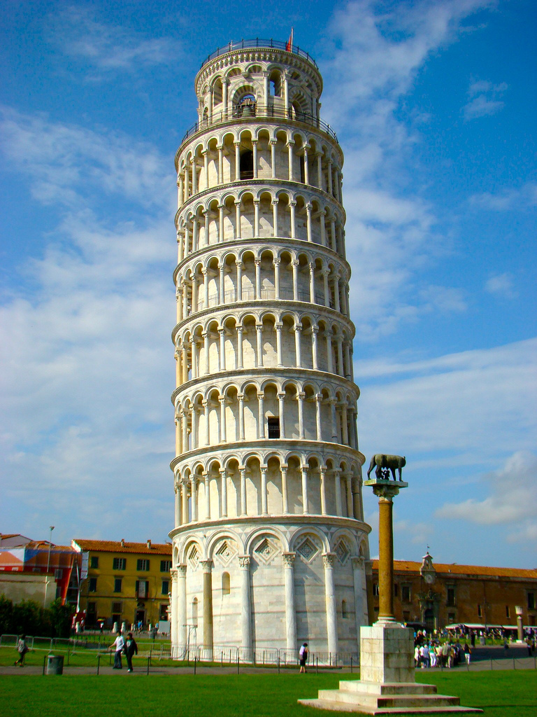 画像１６　ピサの斜塔
