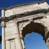 古代ローマ帝国の中心地の遺跡、フォロ・ロマーノ！